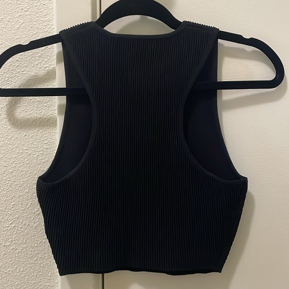 Aritzia Babaton Ribbed Crop Top - Picture 5 of 5